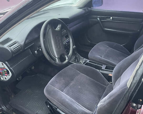 Красный Ауди 100, объемом двигателя 2.31 л и пробегом 328 тыс. км за 1300 $, фото 2 на Automoto.ua