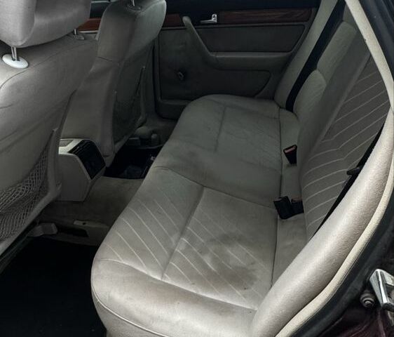 Красный Ауди 100, объемом двигателя 2.8 л и пробегом 495 тыс. км за 1700 $, фото 6 на Automoto.ua