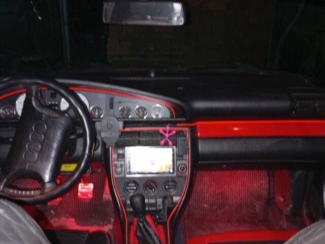 Червоний Ауді 100, об'ємом двигуна 2 л та пробігом 13 тис. км за 2500 $, фото 5 на Automoto.ua