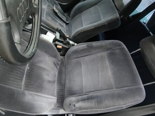 Красный Ауди 100, объемом двигателя 2 л и пробегом 230 тыс. км за 1000 $, фото 6 на Automoto.ua