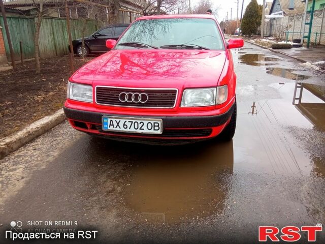 Красный Ауди 100, объемом двигателя 2.6 л и пробегом 300 тыс. км за 4000 $, фото 2 на Automoto.ua
