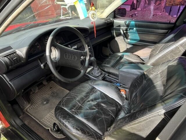 Червоний Ауді 100, об'ємом двигуна 2 л та пробігом 300 тис. км за 3100 $, фото 4 на Automoto.ua