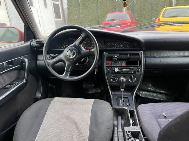 Красный Ауди 100, объемом двигателя 2.3 л и пробегом 400 тыс. км за 2250 $, фото 4 на Automoto.ua