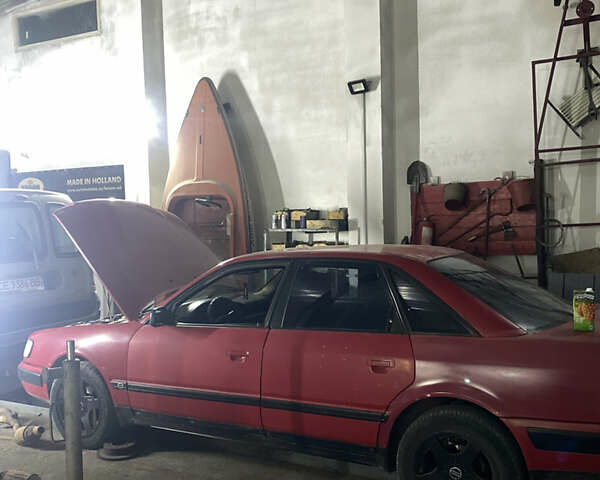 Червоний Ауді 100, об'ємом двигуна 1.8 л та пробігом 300 тис. км за 1700 $, фото 4 на Automoto.ua