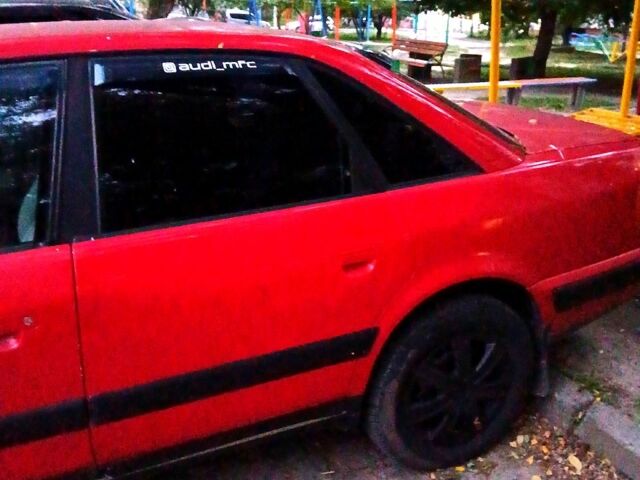 Красный Ауди 100, объемом двигателя 2 л и пробегом 525 тыс. км за 1800 $, фото 4 на Automoto.ua