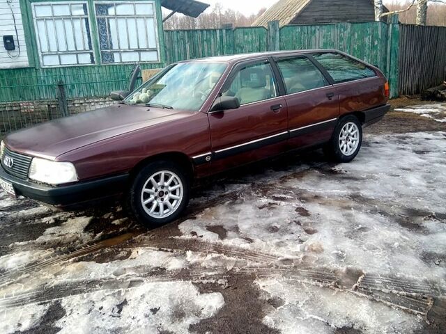 Красный Ауди 100, объемом двигателя 2.3 л и пробегом 417 тыс. км за 2400 $, фото 8 на Automoto.ua