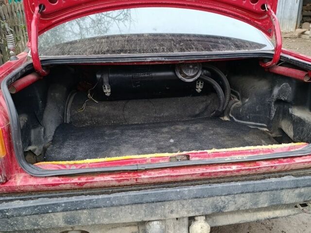 Красный Ауди 100, объемом двигателя 2 л и пробегом 3 тыс. км за 1500 $, фото 3 на Automoto.ua