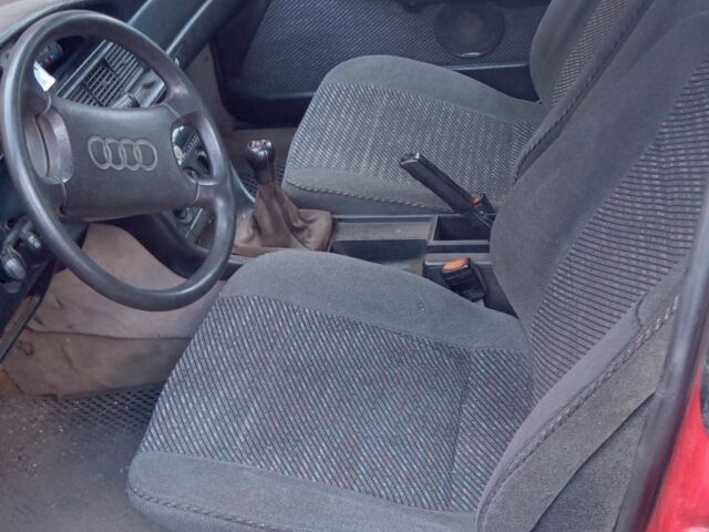 Красный Ауди 100, объемом двигателя 2.3 л и пробегом 300 тыс. км за 1664 $, фото 4 на Automoto.ua