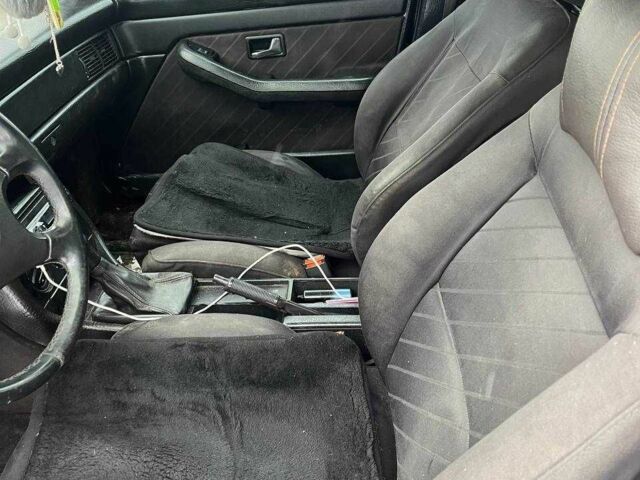 Червоний Ауді 100, об'ємом двигуна 2.3 л та пробігом 300 тис. км за 1000 $, фото 6 на Automoto.ua