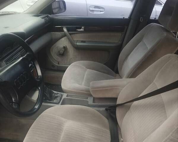 Красный Ауди 100, объемом двигателя 2.6 л и пробегом 380 тыс. км за 3300 $, фото 5 на Automoto.ua