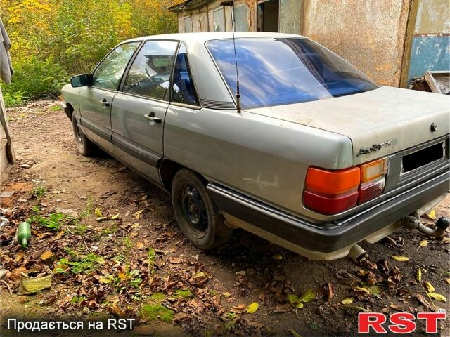 Ауди 100, объемом двигателя 2.2 л и пробегом 307 тыс. км за 1600 $, фото 5 на Automoto.ua