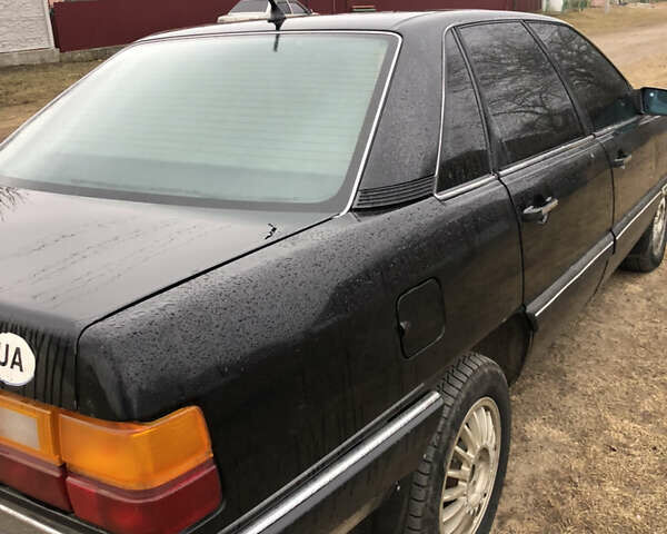 Ауди 100, объемом двигателя 2.3 л и пробегом 400 тыс. км за 1380 $, фото 3 на Automoto.ua