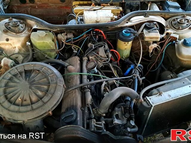 Ауди 100, объемом двигателя 2.3 л и пробегом 300 тыс. км за 500 $, фото 3 на Automoto.ua