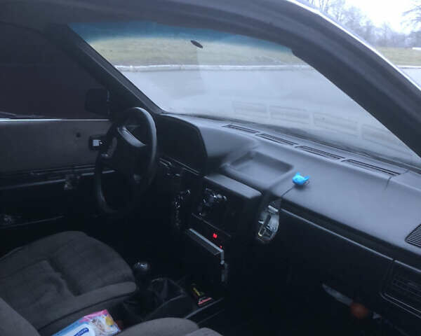 Ауди 100, объемом двигателя 2.3 л и пробегом 400 тыс. км за 1380 $, фото 4 на Automoto.ua