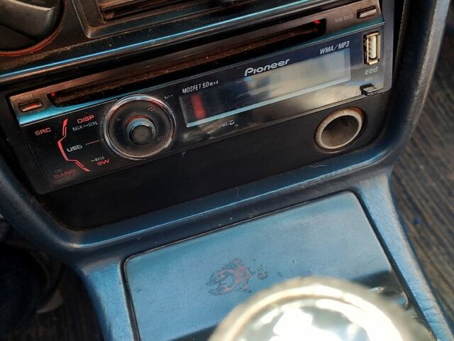 Ауди 100, объемом двигателя 1.8 л и пробегом 500 тыс. км за 750 $, фото 4 на Automoto.ua