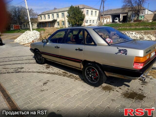 Ауді 100, об'ємом двигуна 1.8 л та пробігом 378 тис. км за 900 $, фото 1 на Automoto.ua