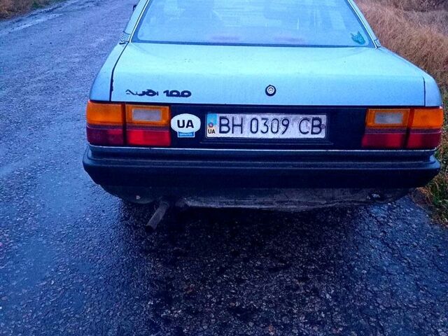 Ауди 100, объемом двигателя 1.8 л и пробегом 0 тыс. км за 1050 $, фото 1 на Automoto.ua
