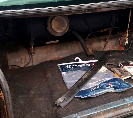 Ауди 100, объемом двигателя 2.3 л и пробегом 167 тыс. км за 710 $, фото 8 на Automoto.ua