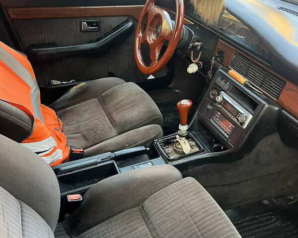 Ауди 100, объемом двигателя 2.3 л и пробегом 350 тыс. км за 2000 $, фото 8 на Automoto.ua