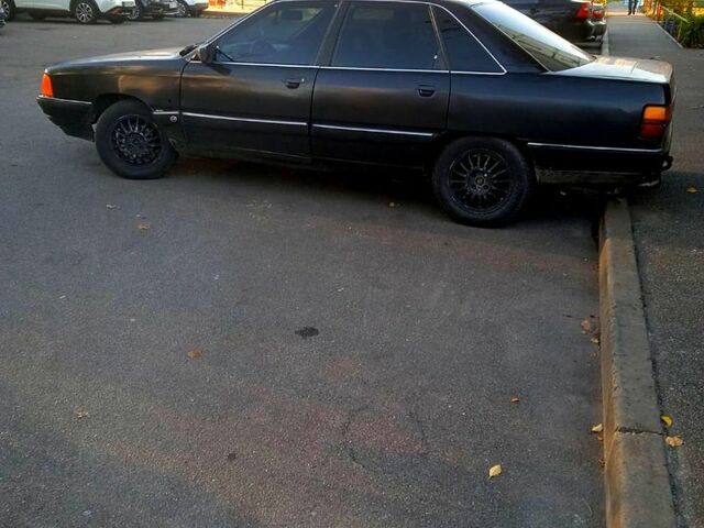 Ауди 100 1990 в Киеве на Automoto.ua Ауди 100, объемом двигателя 2.3 л и пробегом 350 тыс. км за 1000 $, фото 1 на Automoto.ua