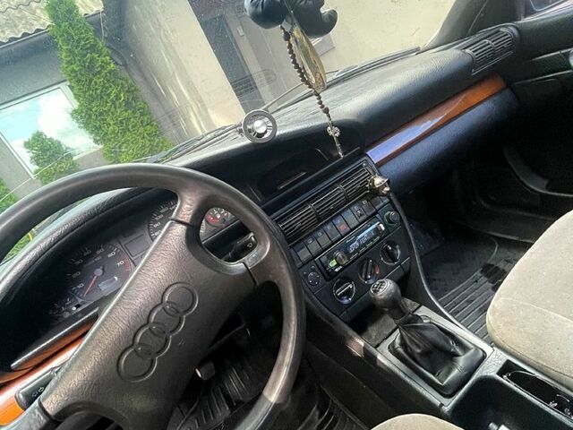 Ауді 100, об'ємом двигуна 2.3 л та пробігом 350 тис. км за 2800 $, фото 4 на Automoto.ua