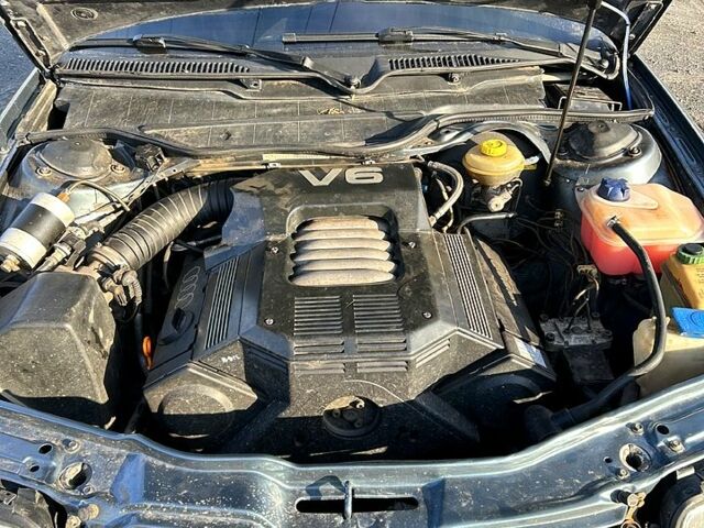 Ауди 100, объемом двигателя 2.8 л и пробегом 370 тыс. км за 2200 $, фото 4 на Automoto.ua
