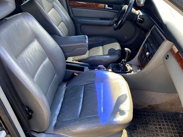 Ауди 100, объемом двигателя 2.8 л и пробегом 331 тыс. км за 3100 $, фото 7 на Automoto.ua