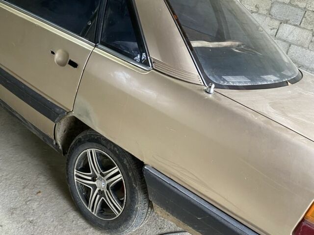 Желтый Ауди 100, объемом двигателя 1.8 л и пробегом 3 тыс. км за 1000 $, фото 3 на Automoto.ua