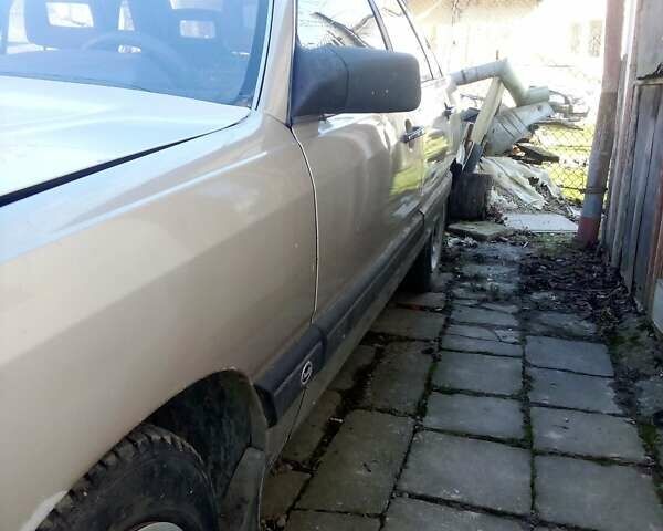 Жовтий Ауді 100, об'ємом двигуна 2 л та пробігом 400 тис. км за 1300 $, фото 7 на Automoto.ua