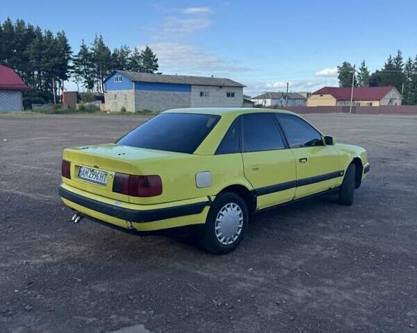 Желтый Ауди 100, объемом двигателя 2.46 л и пробегом 350 тыс. км за 1800 $, фото 1 на Automoto.ua