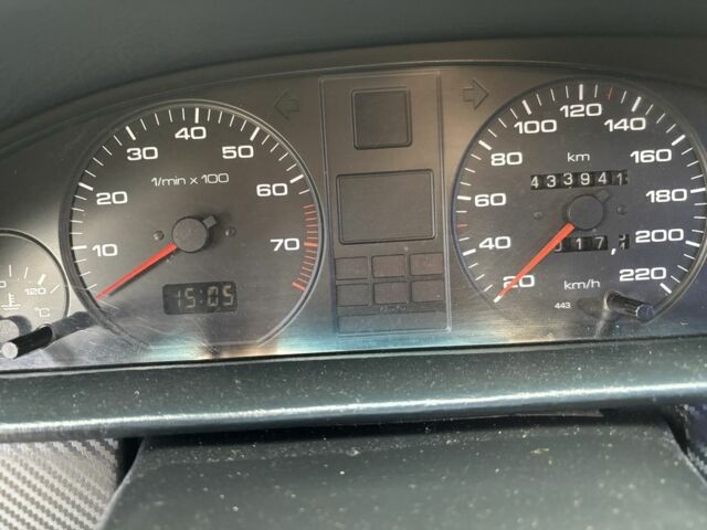 Сірий Ауді 100, об'ємом двигуна 2 л та пробігом 434 тис. км за 1900 $, фото 7 на Automoto.ua