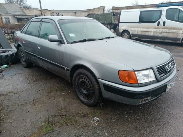 Серый Ауди 100, объемом двигателя 0 л и пробегом 350 тыс. км за 1000 $, фото 3 на Automoto.ua