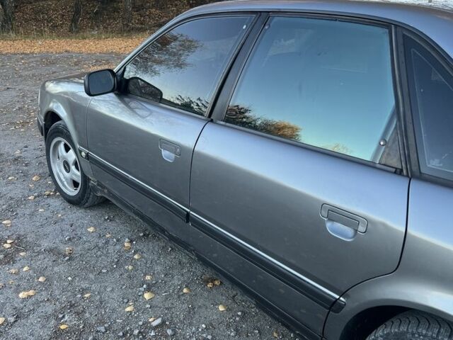 Ауди 100 1991 в Черткове на Automoto.ua Серый Ауди 100, объемом двигателя 2 л и пробегом 500 тыс. км за 2250 $, фото 10 на Automoto.ua