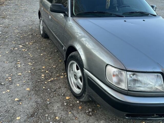 Ауди 100 1991 в Черткове на Automoto.ua Серый Ауди 100, объемом двигателя 2 л и пробегом 500 тыс. км за 2250 $, фото 1 на Automoto.ua