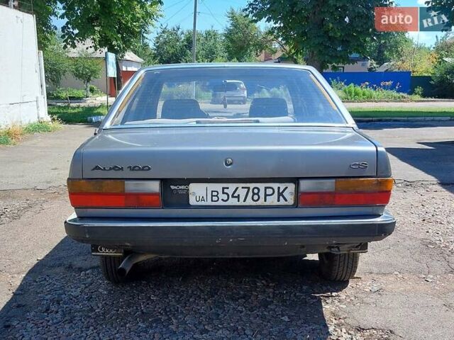 Серый Ауди 100, объемом двигателя 2.1 л и пробегом 348 тыс. км за 1212 $, фото 6 на Automoto.ua