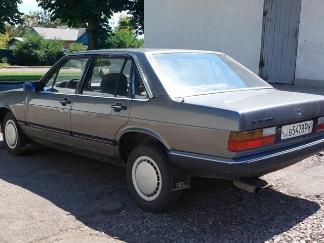Серый Ауди 100, объемом двигателя 2.2 л и пробегом 354 тыс. км за 1200 $, фото 7 на Automoto.ua