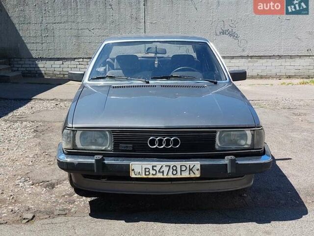 Серый Ауди 100, объемом двигателя 2.1 л и пробегом 348 тыс. км за 1212 $, фото 3 на Automoto.ua