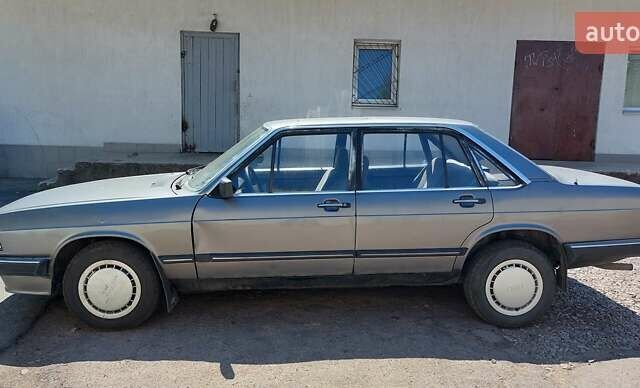 Серый Ауди 100, объемом двигателя 2.1 л и пробегом 348 тыс. км за 1212 $, фото 2 на Automoto.ua
