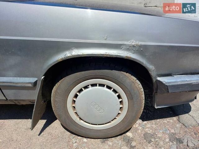 Серый Ауди 100, объемом двигателя 2.1 л и пробегом 348 тыс. км за 1212 $, фото 1 на Automoto.ua