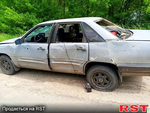 Серый Ауди 100, объемом двигателя 1.8 л и пробегом 111 тыс. км за 500 $, фото 2 на Automoto.ua