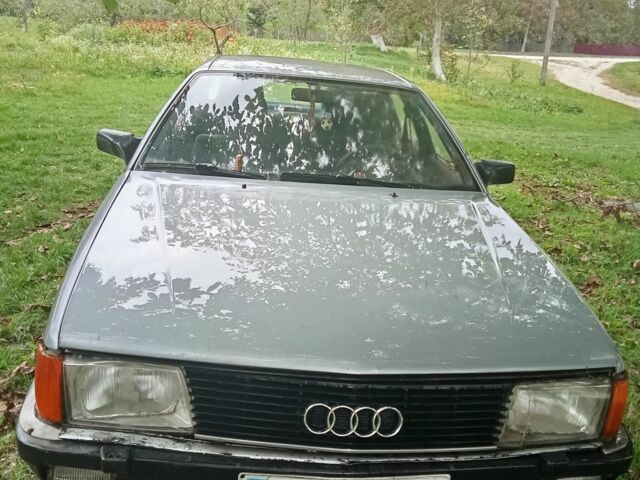 Серый Ауди 100, объемом двигателя 1.8 л и пробегом 125 тыс. км за 834 $, фото 4 на Automoto.ua