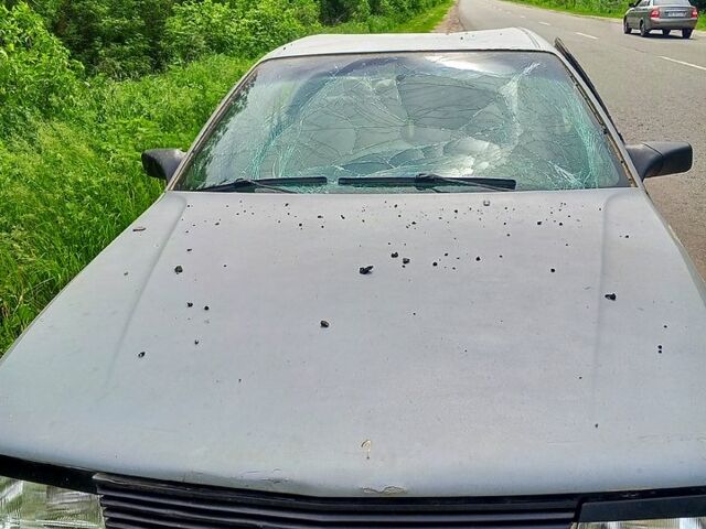 Серый Ауди 100, объемом двигателя 1.8 л и пробегом 111 тыс. км за 500 $, фото 1 на Automoto.ua