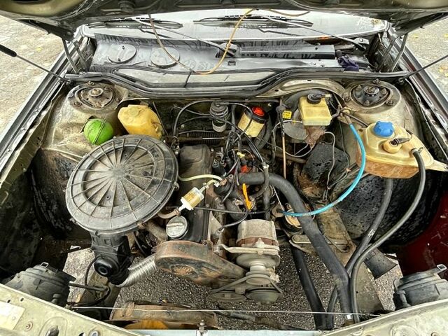 Серый Ауди 100, объемом двигателя 1.8 л и пробегом 338 тыс. км за 1000 $, фото 5 на Automoto.ua