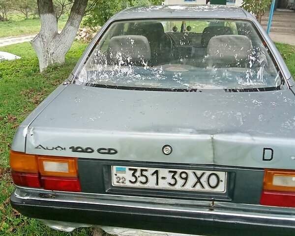 Серый Ауди 100, объемом двигателя 1.8 л и пробегом 125 тыс. км за 834 $, фото 6 на Automoto.ua