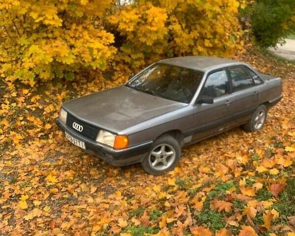 Серый Ауди 100, объемом двигателя 1.8 л и пробегом 50 тыс. км за 1100 $, фото 7 на Automoto.ua