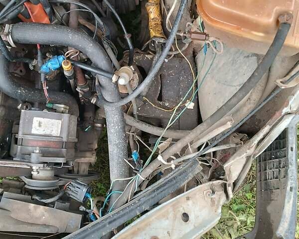 Сірий Ауді 100, об'ємом двигуна 1.8 л та пробігом 365 тис. км за 300 $, фото 11 на Automoto.ua