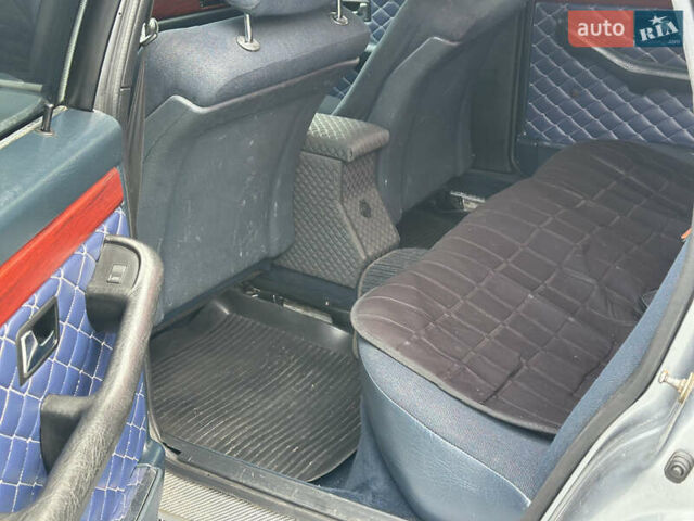 Серый Ауди 100, объемом двигателя 1.76 л и пробегом 380 тыс. км за 2150 $, фото 7 на Automoto.ua