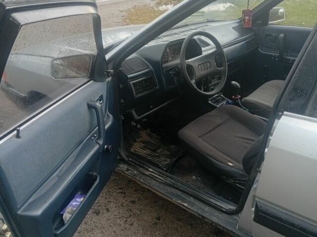 Серый Ауди 100, объемом двигателя 2.2 л и пробегом 999 тыс. км за 1100 $, фото 7 на Automoto.ua