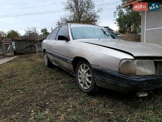 Сірий Ауді 100, об'ємом двигуна 1.8 л та пробігом 365 тис. км за 300 $, фото 5 на Automoto.ua