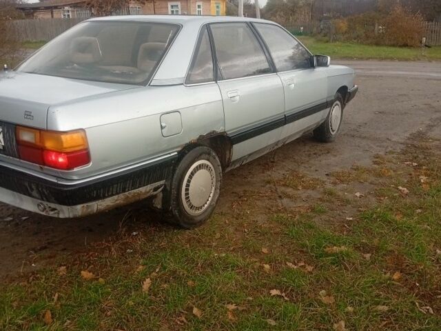 Серый Ауди 100, объемом двигателя 2.2 л и пробегом 999 тыс. км за 1100 $, фото 3 на Automoto.ua